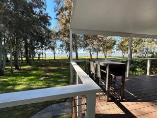 Absolutely Lakeside House, quiet and peace - Killarney Vale - 6