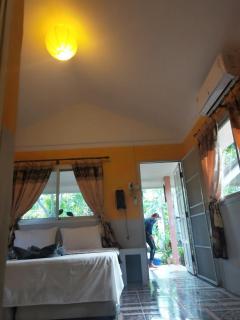 Ban Elephant Blanc Bungalow - 3