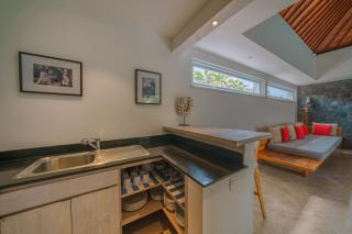 Villa Anahata: Modern 2BR Villa w/ Pool in Seminyak ! - Seminyak - 9