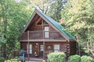 26 Bearfoot Landing Cabin - Gatlinburg - 0