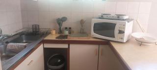 1 bed garden flat - 2