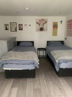 Cosy open plan Cabin in Dublin 11 suit 2 persons - Dublin - 1