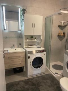 Luna,central,self-check in,AC,WI-FI, washer,free parking - Zaprešić - 3