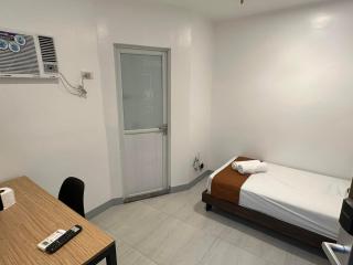 Aden Hotel - 8