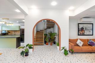 Villa Reverie - Ultra Modern Villa 200 metres to Prestine Beach - 0