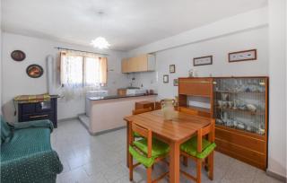 Awesome Apartment In Melito Porto Salvo - Melito di Porto Salvo - 4