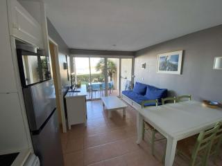 Appartement T3 belle terrasse avec vue sur le port de la Coudouliere - Six-Fours-les-Plages - 5