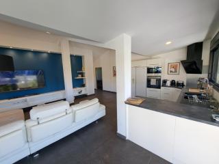 Villa Pluton - Meublé de tourisme 4 étoiles - Saint-Gilles-les Bains - 4