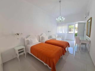 NN Rooms and Suites near Athens Airport - Spata - 9
