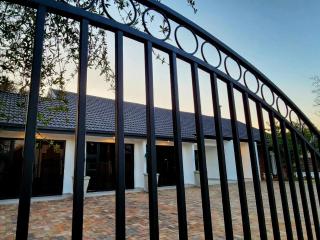 Villa-né Guesthouse - Potchefstroom - 8