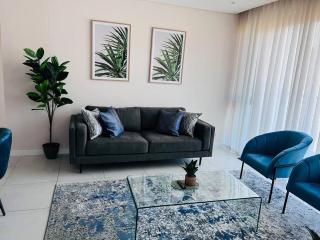 Luxurious Executive Gem in Sandton with Inverter. - 9