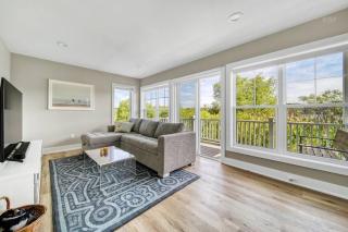 Hot Tub - Saugatuck/Douglas - Three Bedroom - Sleeps 8 - 3