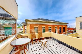 Eureka Theatre Apartment - 9