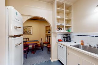 Eureka Theatre Apartment - 1