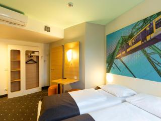 B&B HOTEL Wuppertal City-Süd - Wuppertal - 2