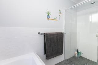 3bedroom Modern Home in Mt Barker, 8km to Hahndorf - Mount Barker - 1