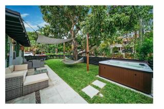 Mango Lovers Zen Beach Retreat w Hot Tub - Fort Lauderdale - 0