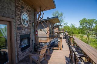 "Tarzan & Jane" Jungle-Themed Double Luxury Family Treehouse for 12 Near Dollywood & Pigeon Forge - 6