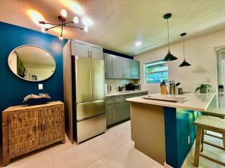 The Amazon at Holiday Park near Las Olas Beach - Fort Lauderdale - 8