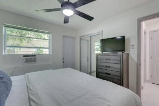 The Amazon at Holiday Park near Las Olas Beach - 4