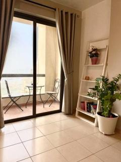 Sunset Oasis: Beachfront Studio - 1