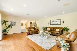 Indoor Pool Peaceful Oasis in Hitchcock! - 7