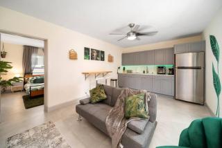 Newly Renovated Tropical Oasis Near Las Olas Beach - Fort Lauderdale - 8