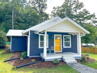 Parker House - 15 mins to Downtown Asheville - Fairview - 7