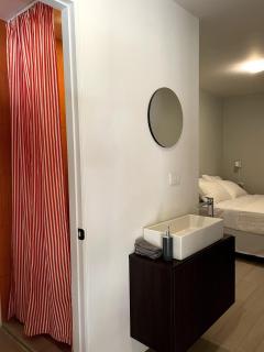 Nina´s - Juan Santamaria - 1