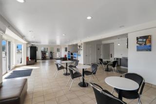 Studio 6-Bryan, TX - University Area - Bryan - 6