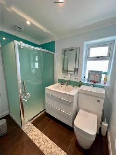 Seaspot is a 1 bed annex ground floor apartment at stunning Broadsands Beach nr Brixham! - 3