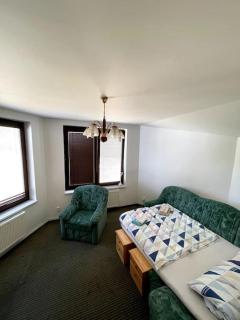 Villa By the Creek - 4