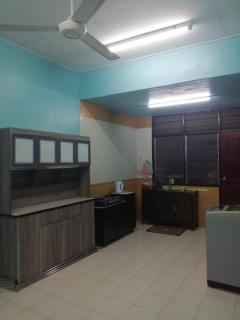 Iman Guesthouse - 8