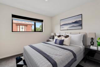 Lord Street Villa - Spacious Comfort & River Views - Hobart - 2
