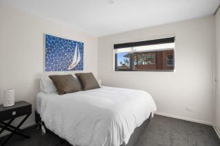 Lord Street Villa - Spacious Comfort & River Views - Hobart - 1