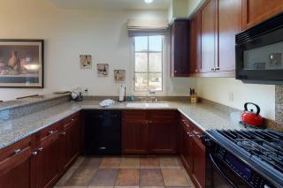 LV213 Single Story 2 Bedroom with a 2 Car Garage - La Quinta - 6