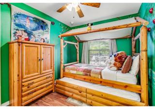 Penguins Retreat 5BR Pool Home Near Disney World - Davenport - 6