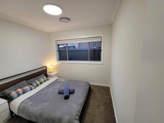 5 bedroom new house (no stairs) - 5