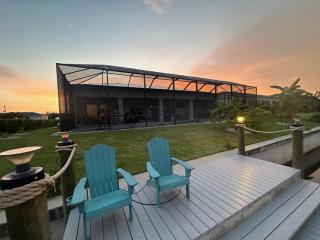 Villa Mangifera with Salt Water Pool & Spa, EV-Loading - Cape Coral - 9