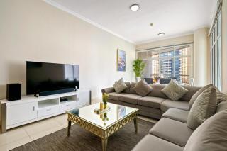 Charming 2BR + kid's room w/ Marina yacht view - Dubai - 9