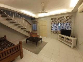 Juwita Homestay Bukit Katil - Free Unifi and 15 Minutes To Town - Malaca - 9