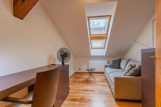 Prague Days - Spacious 117m2 Attic Retreat w AC - Near Old Town sq - Prague - 7