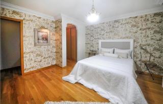 2 Bedroom Cozy Apartment In Carballo - Carballo - 2