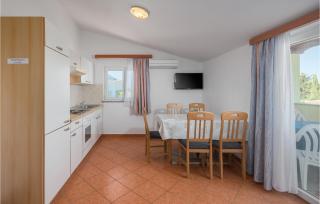 Lovely Apartment In Porec With Wifi - Poreč - 6