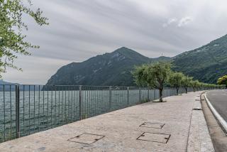 HOST4U - SOLE e LAGO Apartment with Beautiful View on Iseo Lake - 4