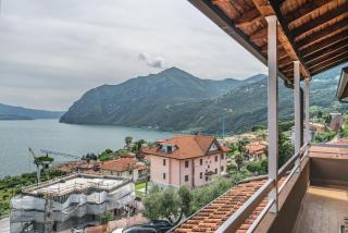 HOST4U - SOLE e LAGO Apartment with Beautiful View on Iseo Lake - 0