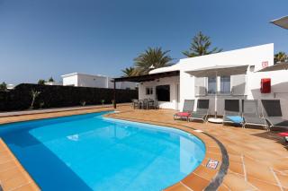 4 bedroom Villa Mimi with private heated pool - Puerto del Carmen - 9