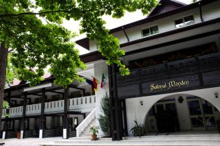 Hotel Cornul Vanatorului - Piteşti - 0