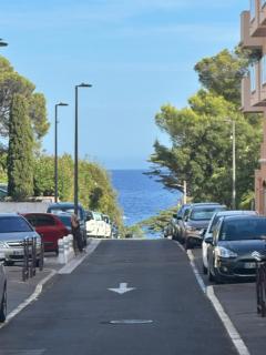 Studio 3 pers climatisé rénové, au calme, idéalement situé proche St Raphael-St Tropez, plage et commerces à pieds - Fréjus - 9