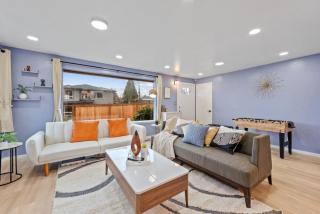 Lakeview Home in Renton, Walk to Beach, AC, Fenced - Renton - 0
